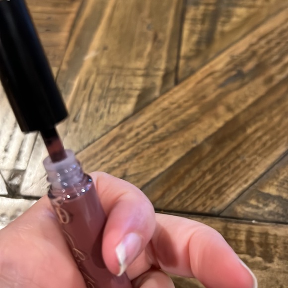 New assortment of lip and eye liners. - Picture 14 of 15